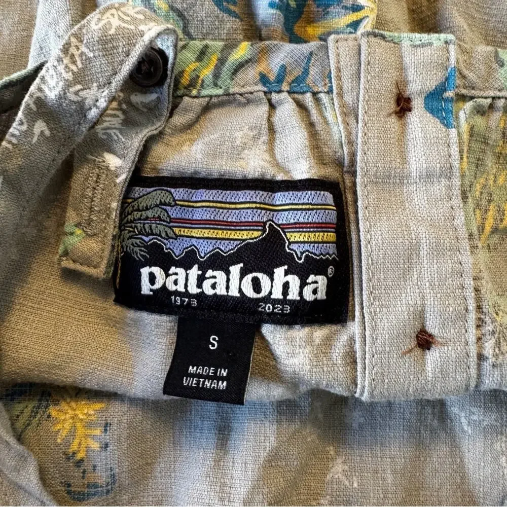 Patagonia Girls Aloha Dress Gray with Blue and Yellow Accents Small (7-8)